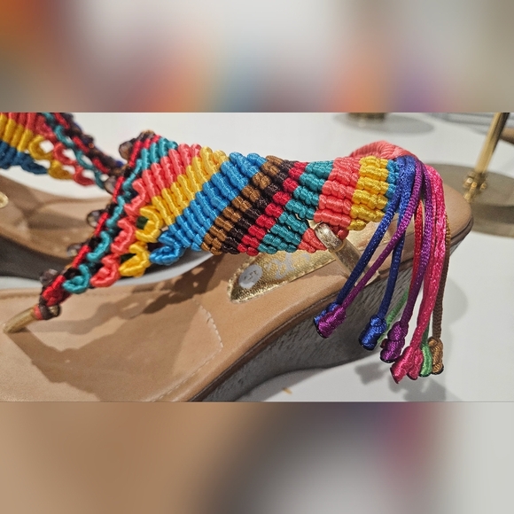 LAURA R Handwoven Colorful Wedges In Multi. Adjustable Back. Size 5(fits Like 6) - Picture 3 of 16